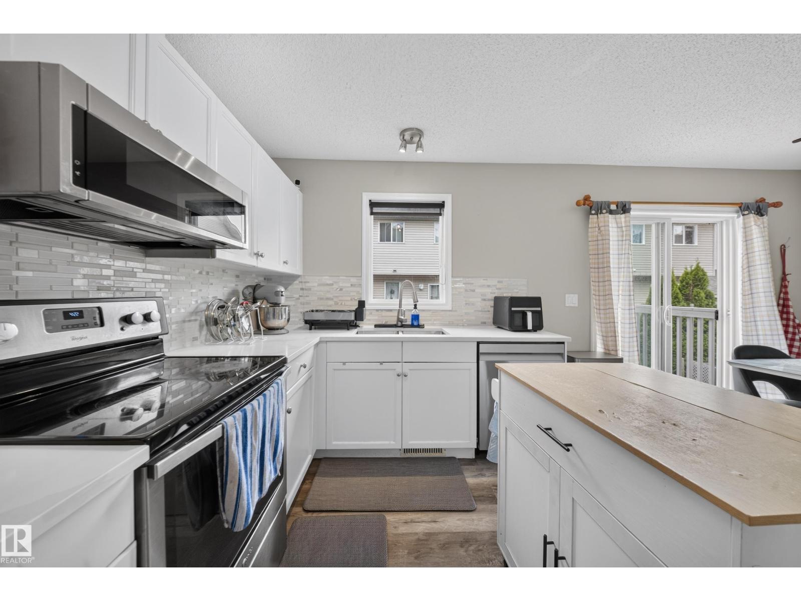#59 2503 24 ST NW - 35
