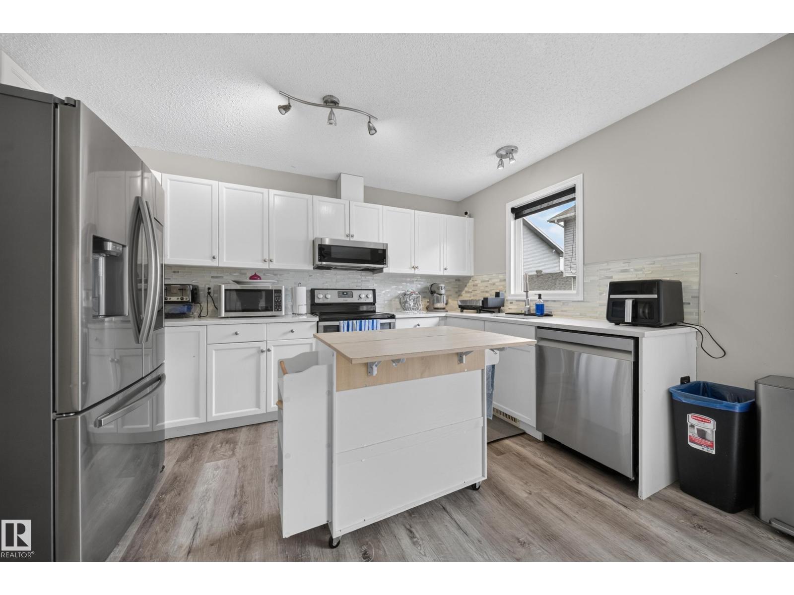 #59 2503 24 ST NW - 38