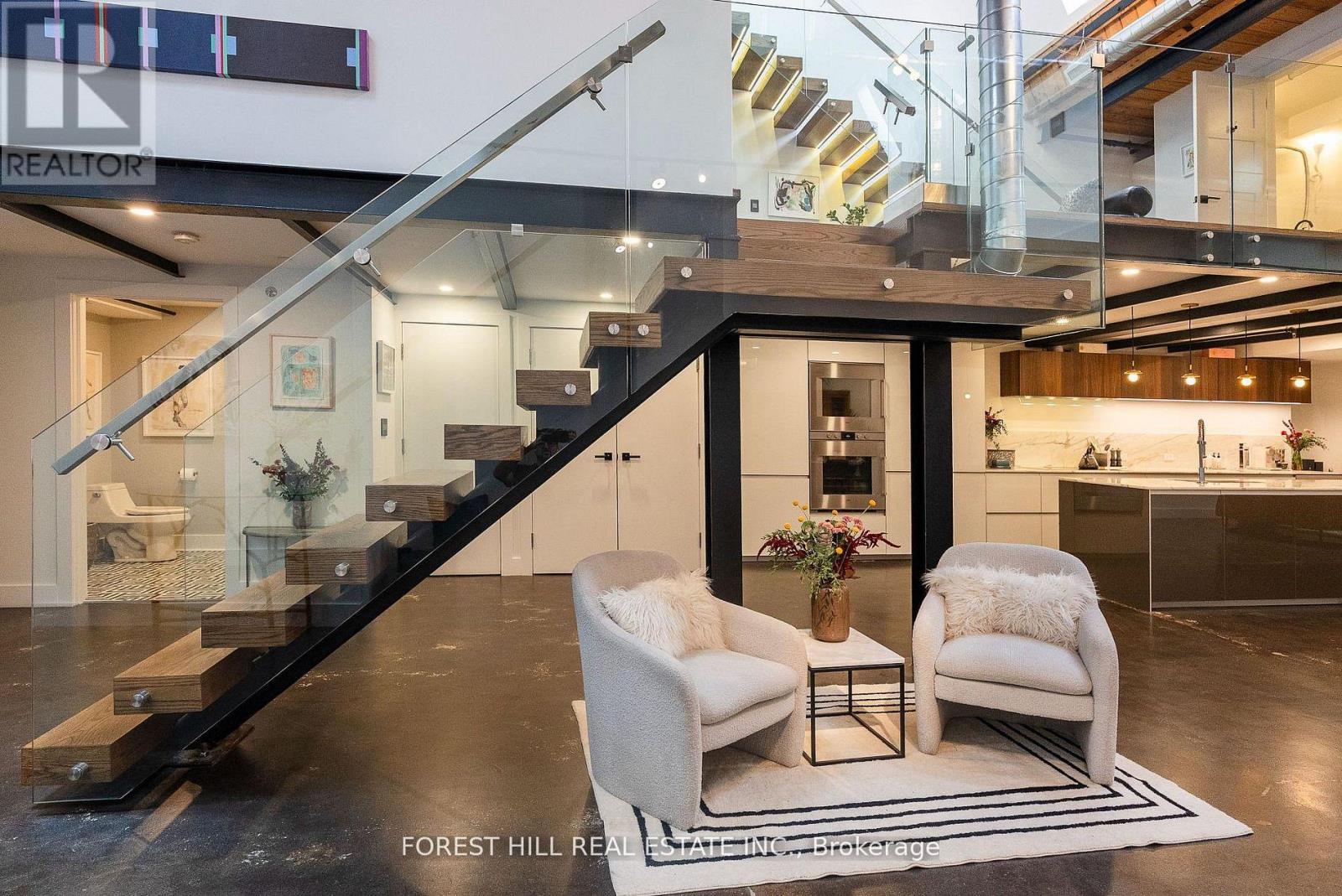 #123 326 CARLAW AVENUE - 21