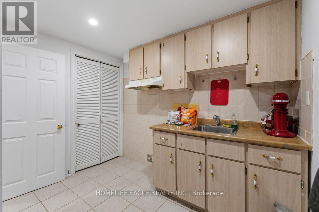 156 HEALE AVENUE - 21