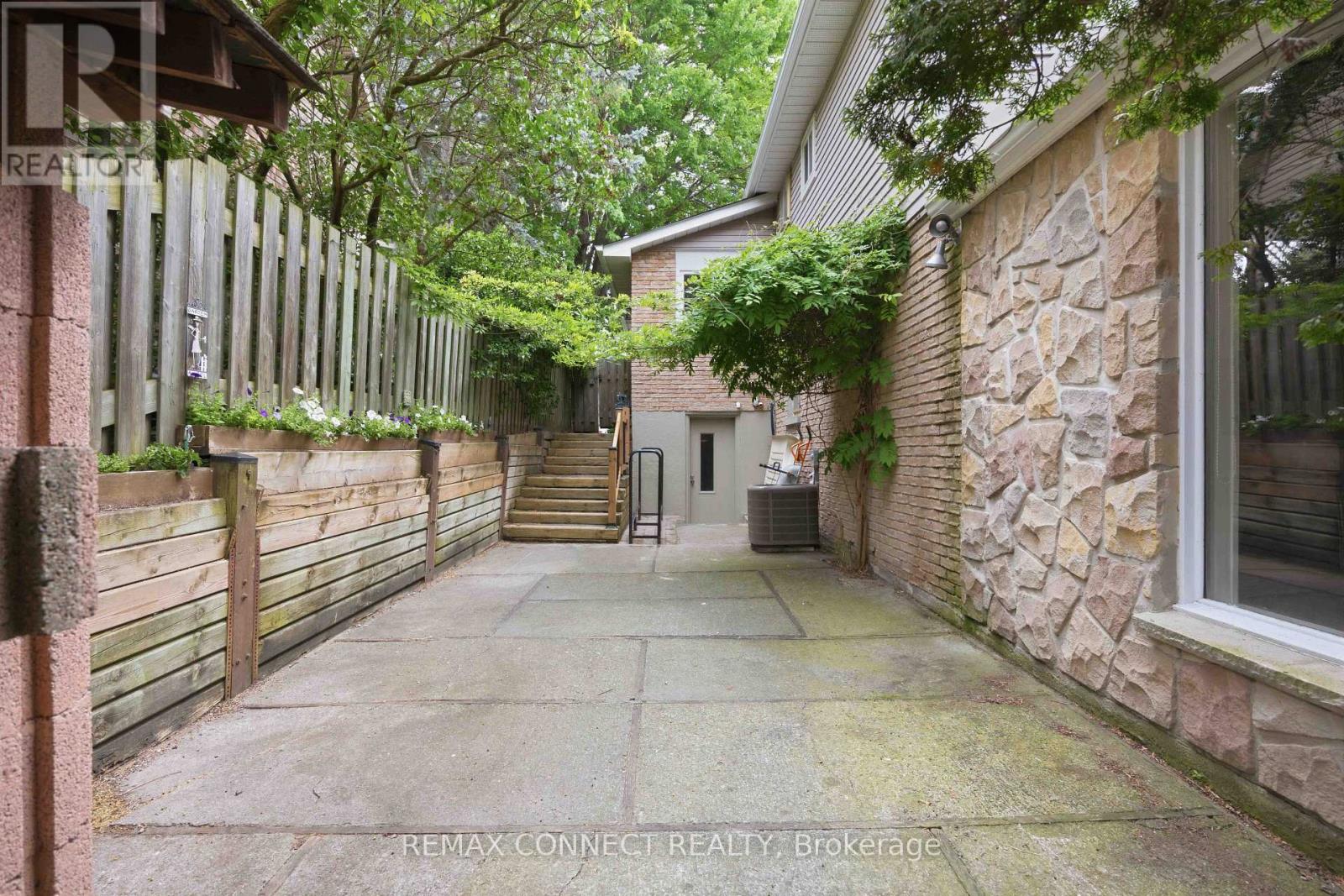 150 PRINGLE DRIVE - 27