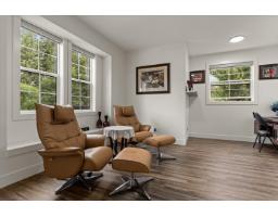 Enclosed porch - 52692 Bunker Road, Rosedale, Rosedale, BC V0X1X1 Photo 14