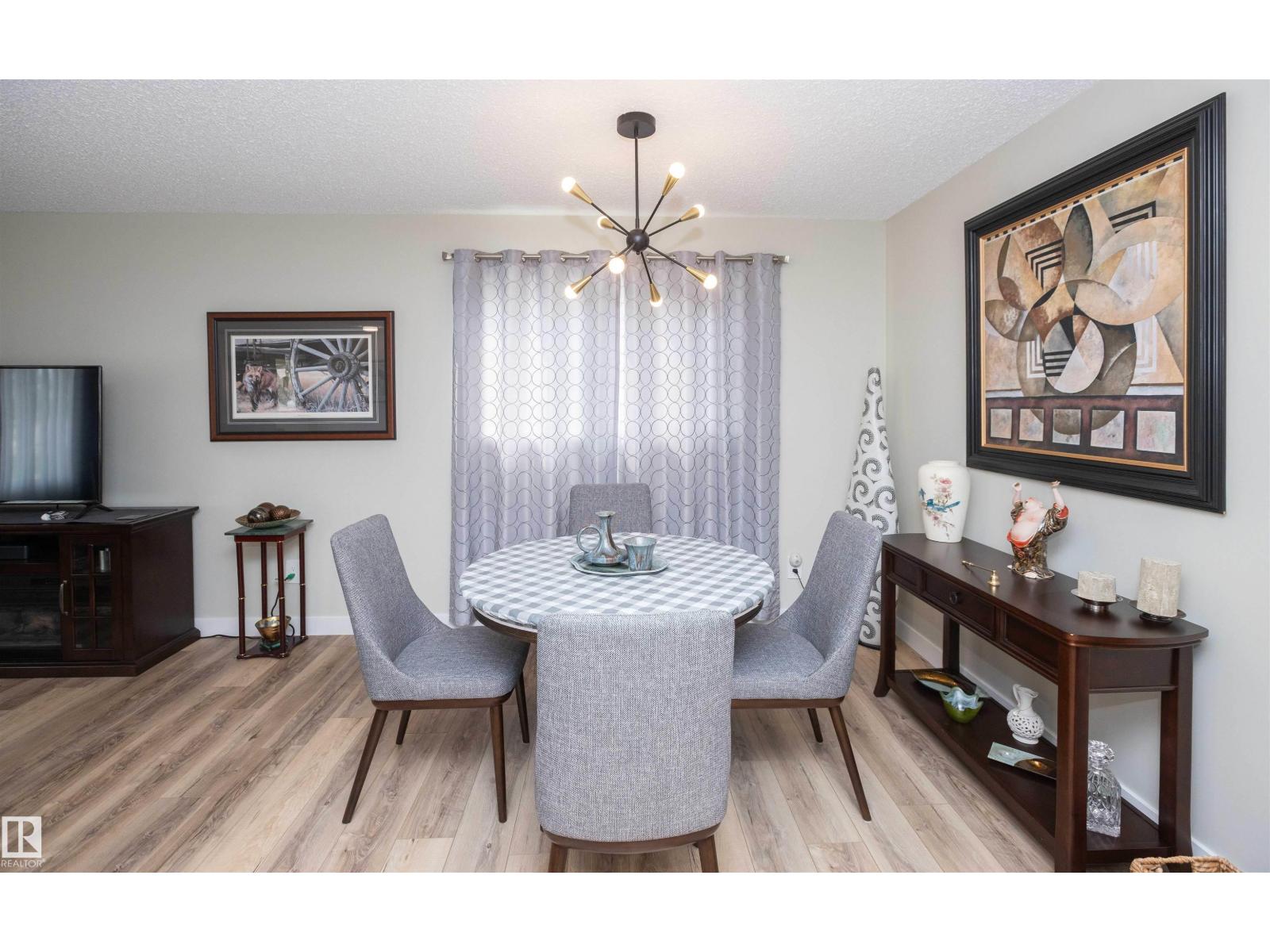 10352 109 Ave - 15