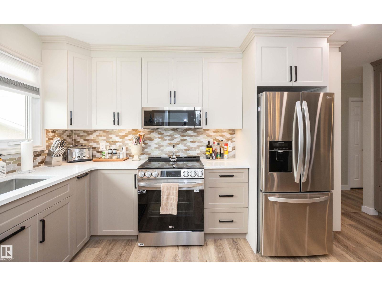 10352 109 Ave - 20