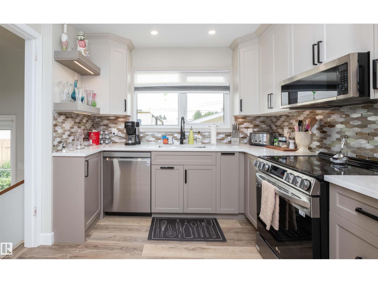10352 109 Ave - 21