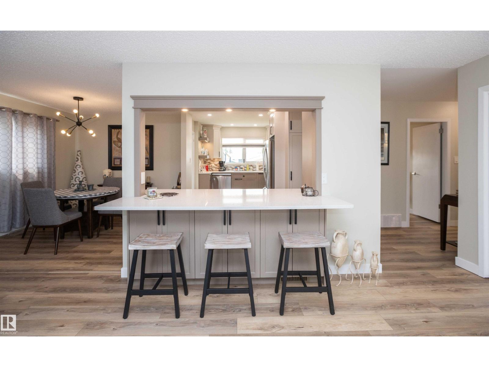 10352 109 Ave - 24