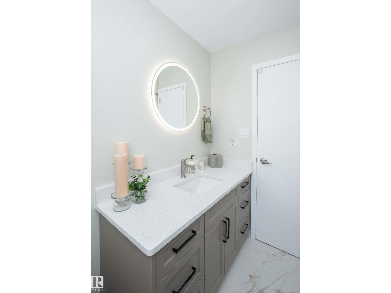10352 109 Ave - 29