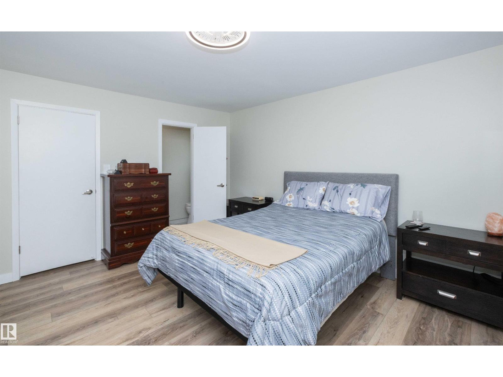 10352 109 Ave - 34