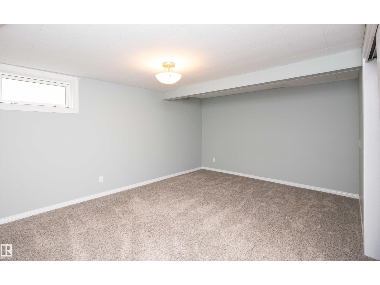 10352 109 Ave - 47