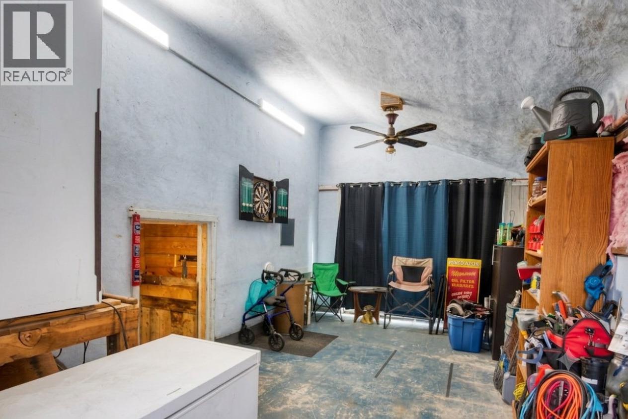 3038 10th Avenue - 17