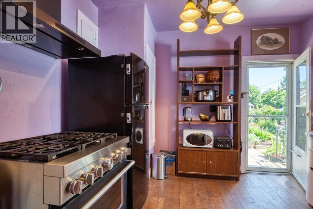3038 10th Avenue - 4