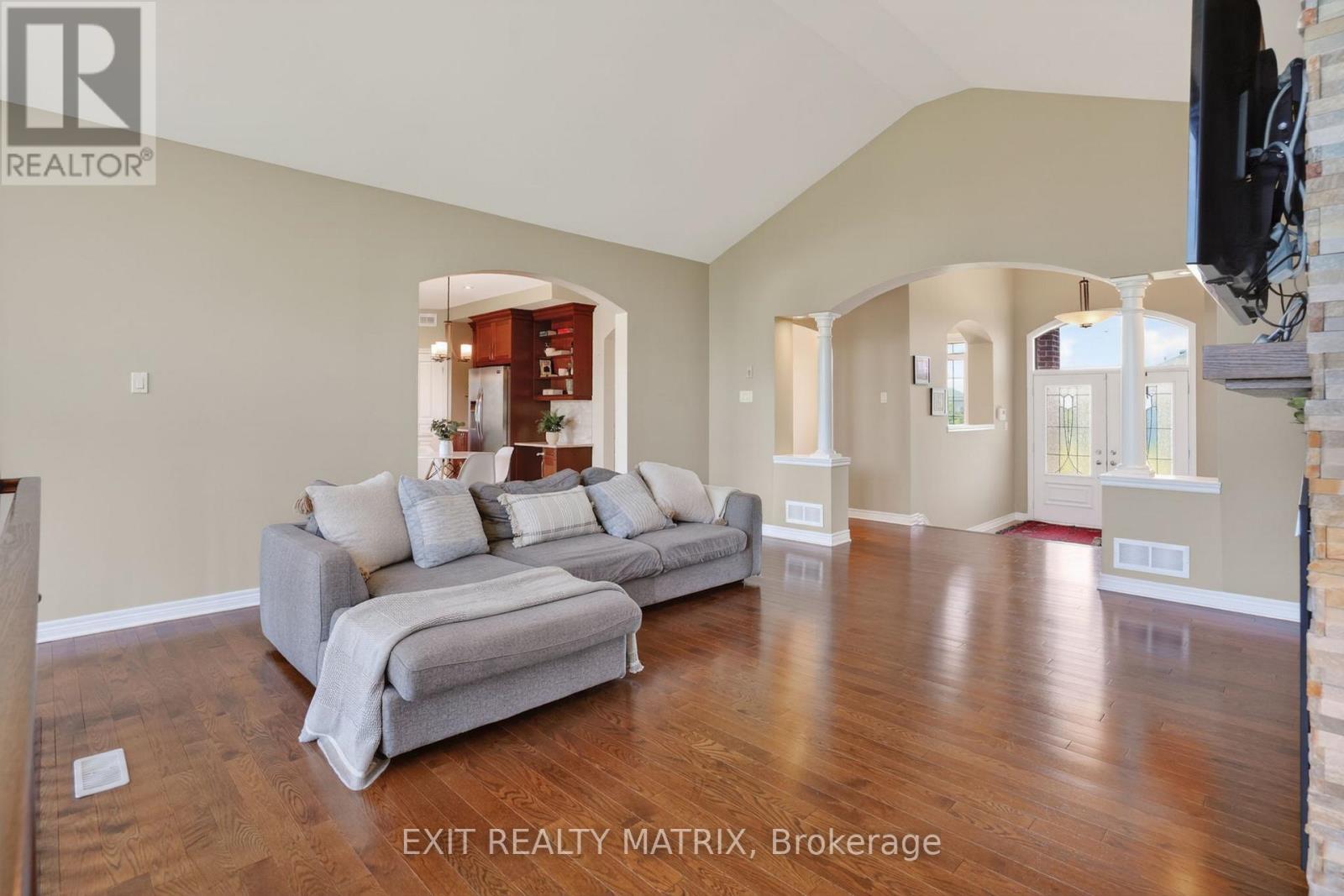 1525 RANGELAND AVENUE - 11