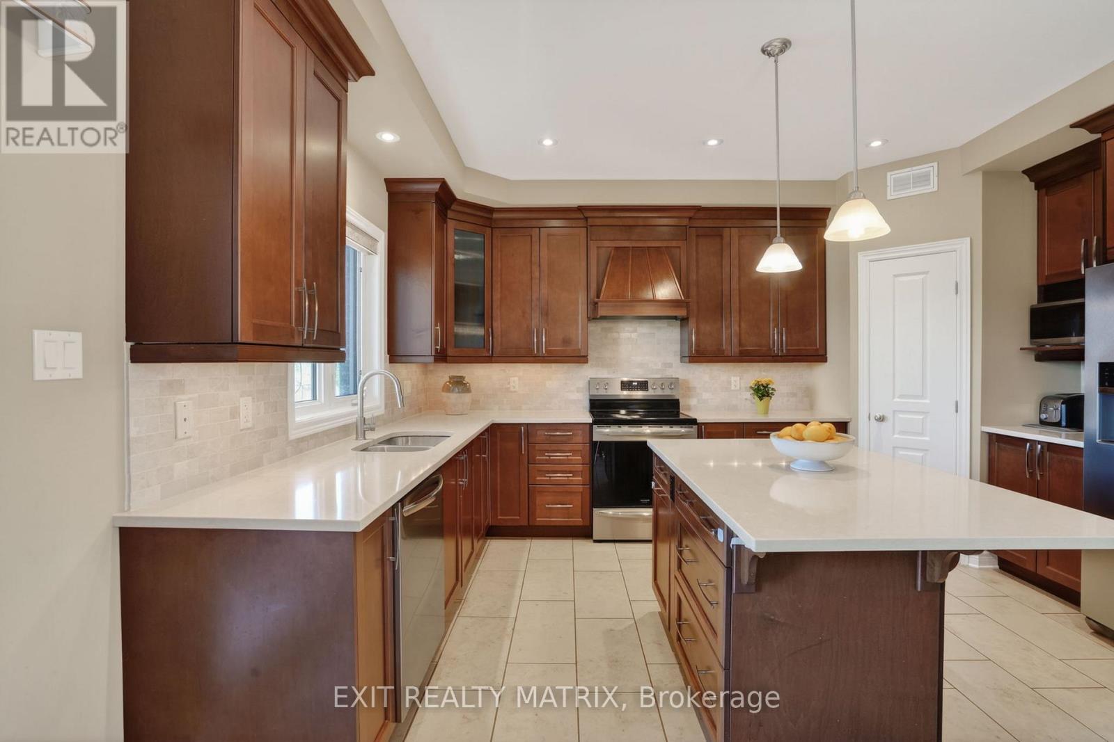 1525 RANGELAND AVENUE - 13
