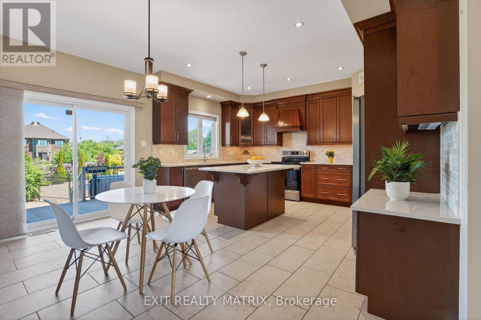 1525 RANGELAND AVENUE - 14