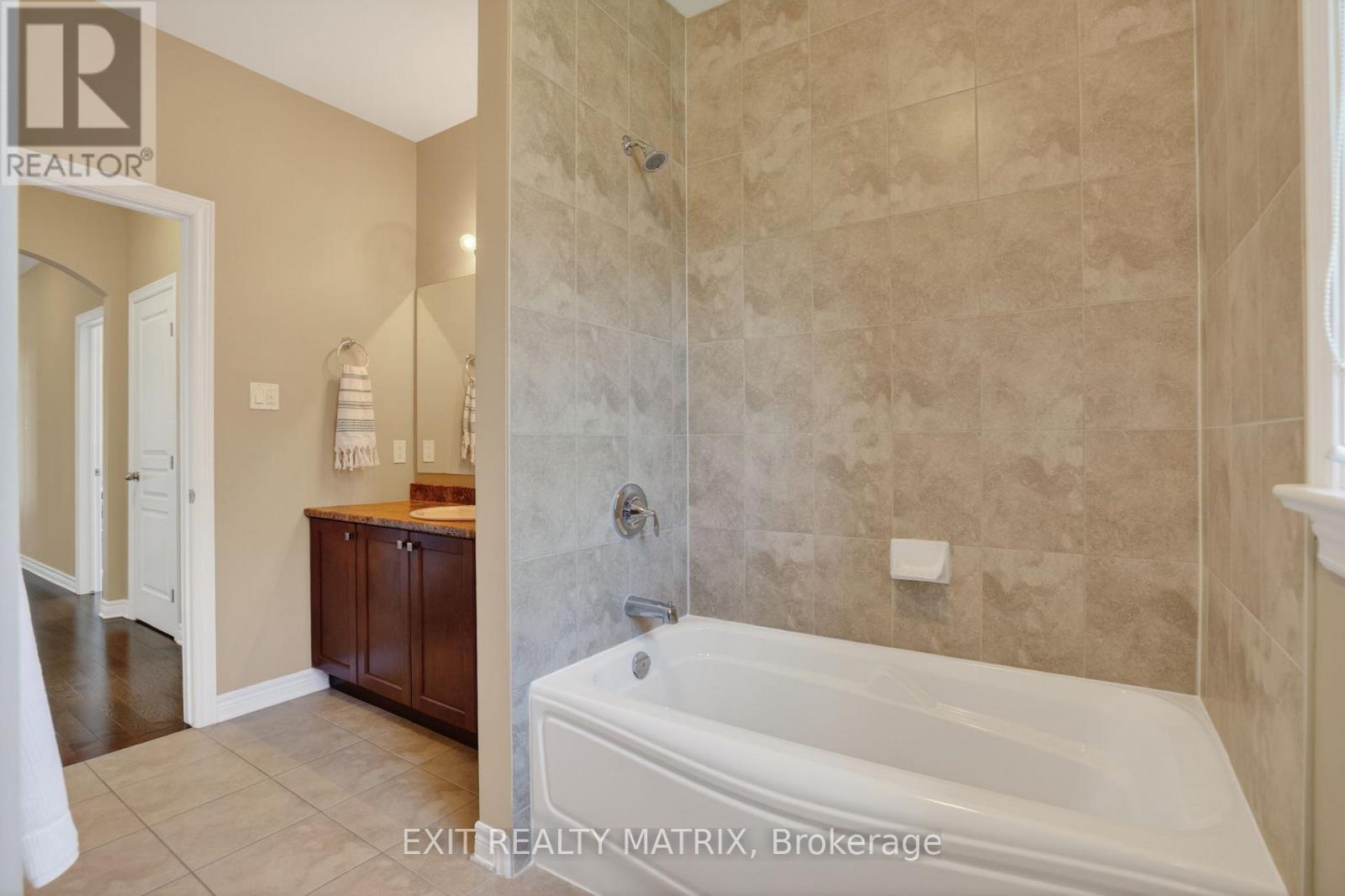 1525 RANGELAND AVENUE - 29