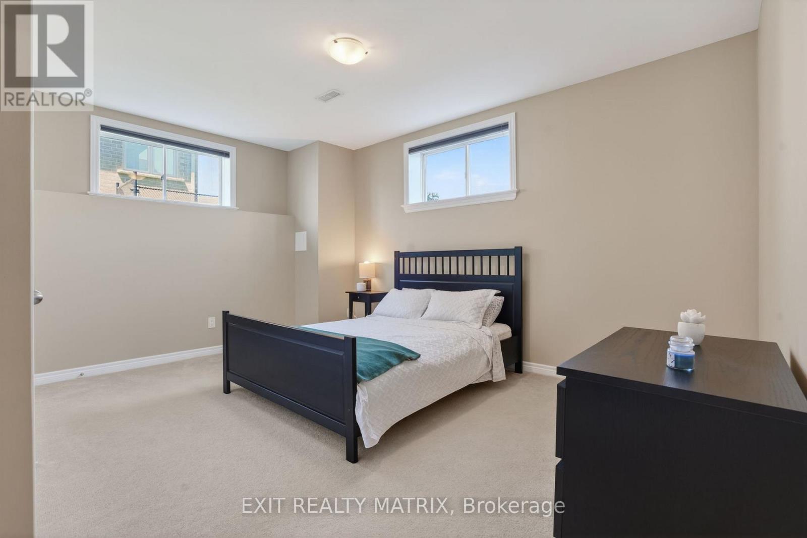1525 RANGELAND AVENUE - 36