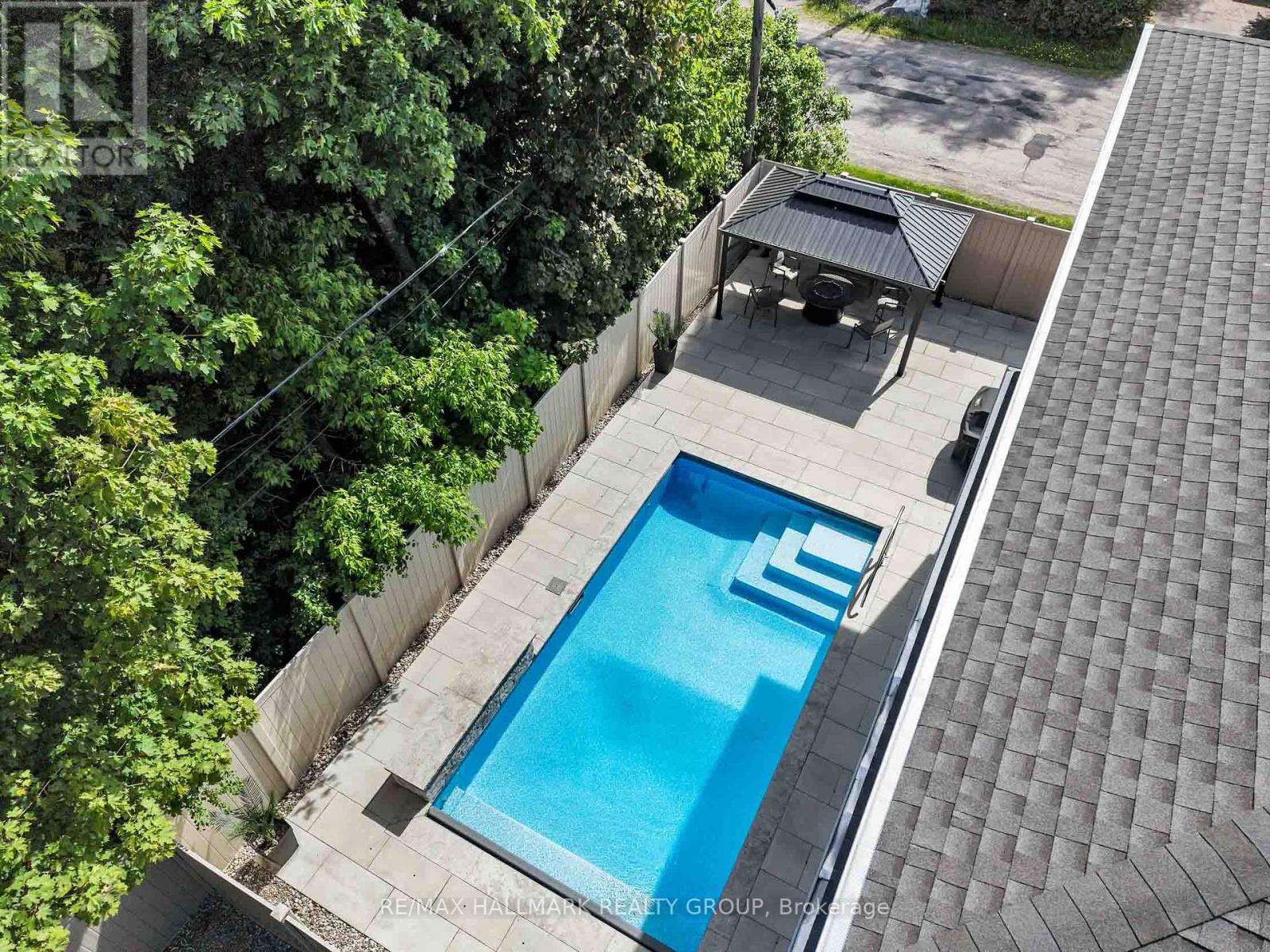 88 WITHROW AVENUE - 44