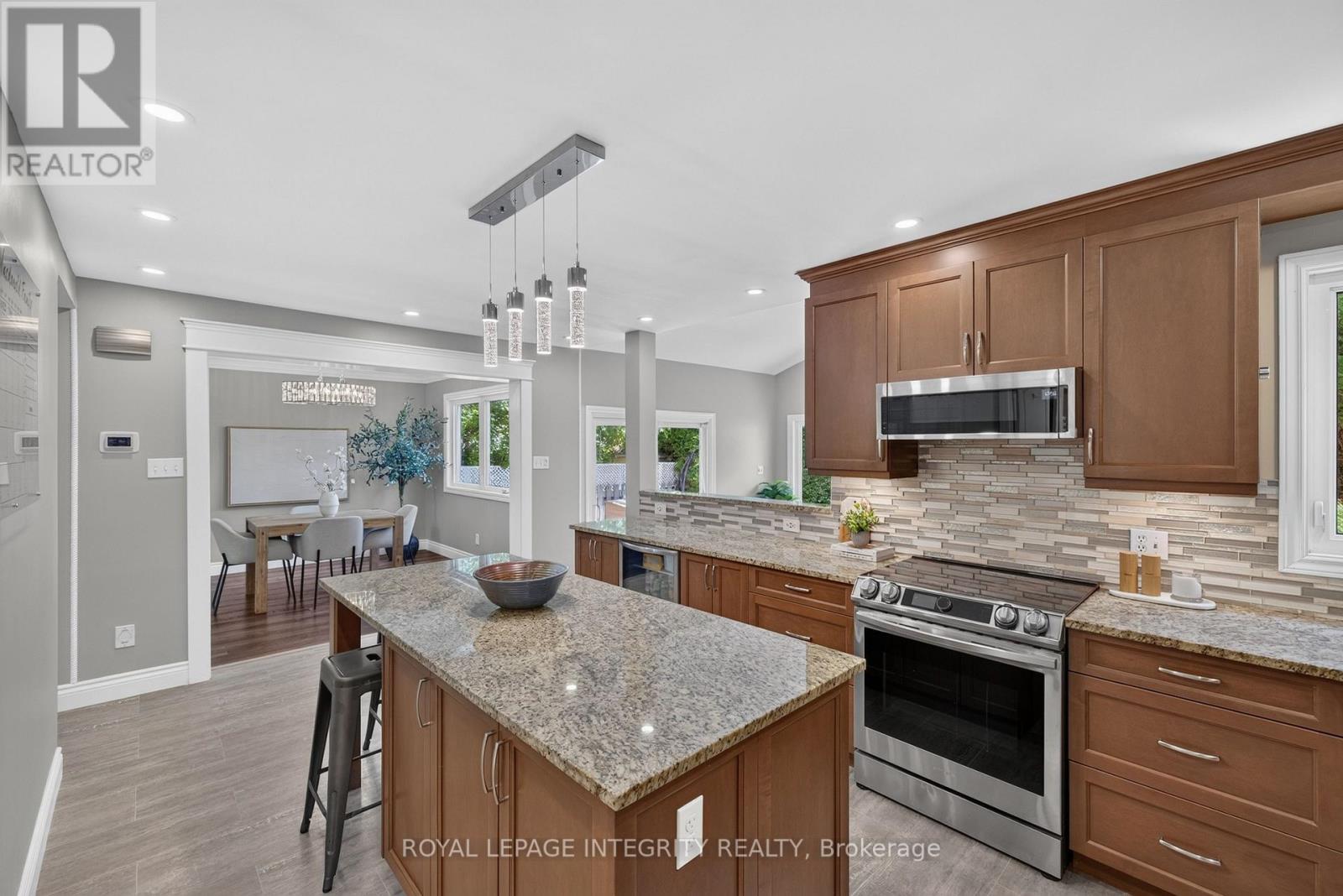 3 Bed, 4 Bath House for Sale in Ottawa – 38 PEBBLE CREEK CRESCENT, Ottawa – MLS# X13544434 - Image 17