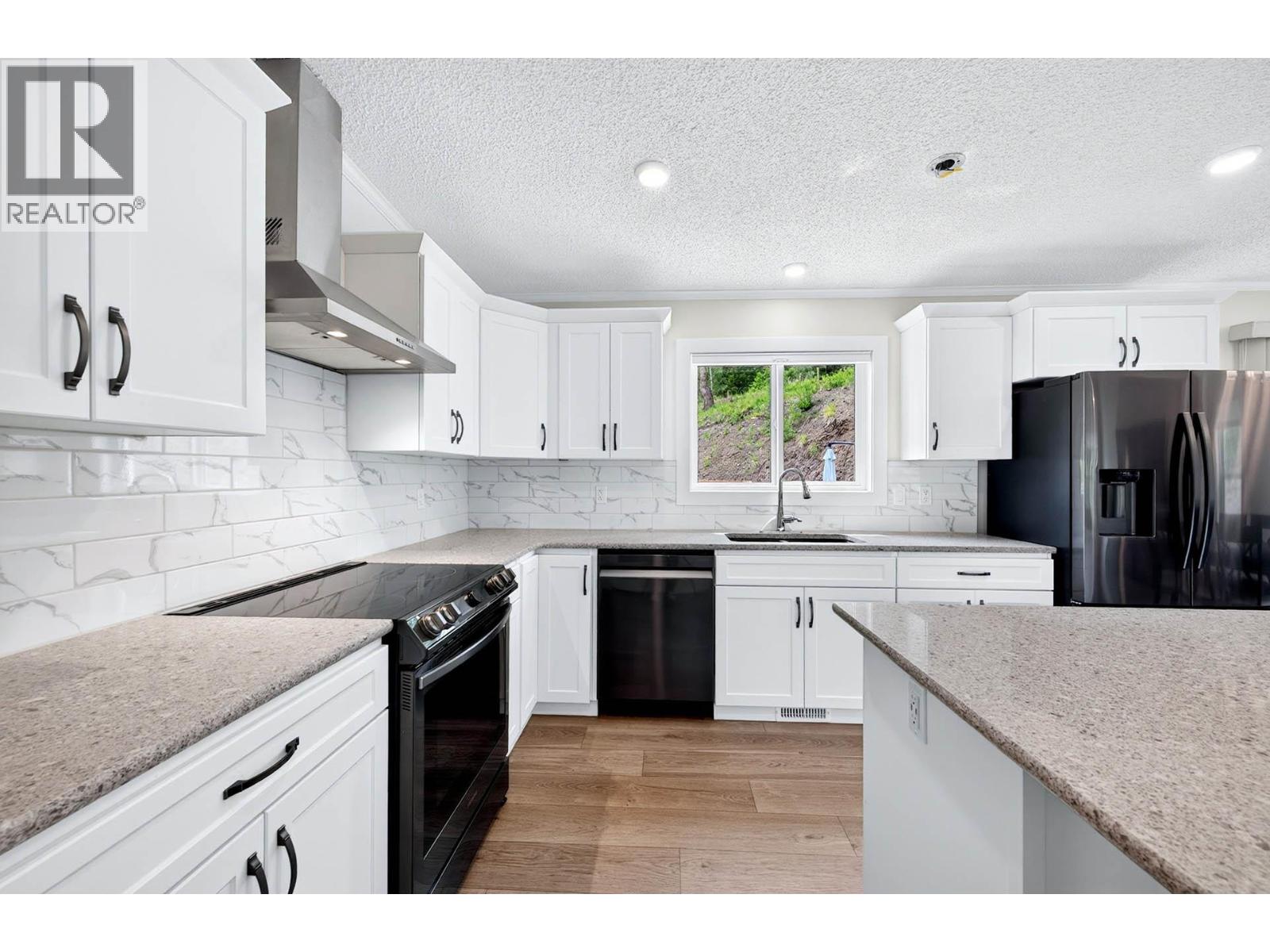 393 Wild Rose Drive - 4