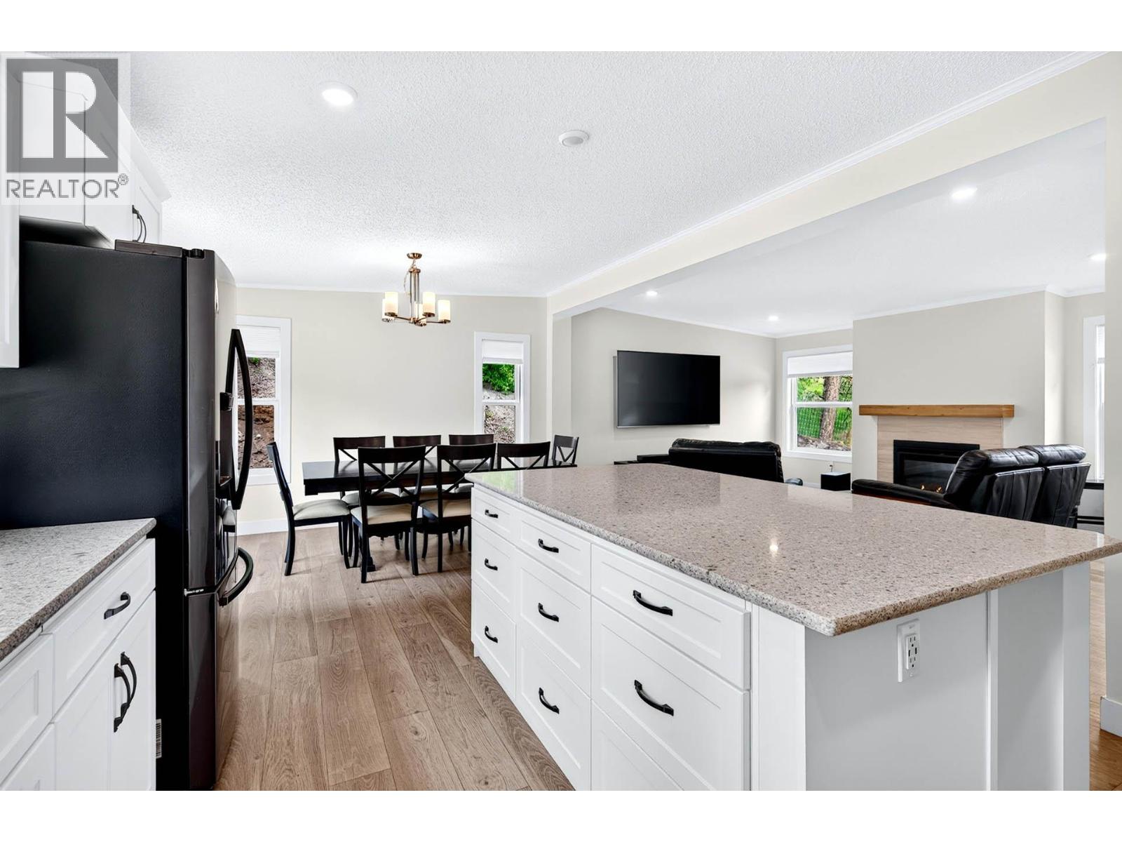 393 Wild Rose Drive - 9