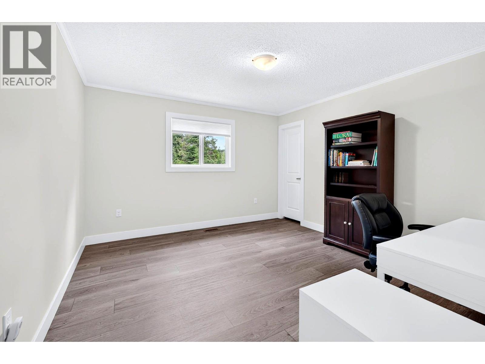 393 Wild Rose Drive - 35