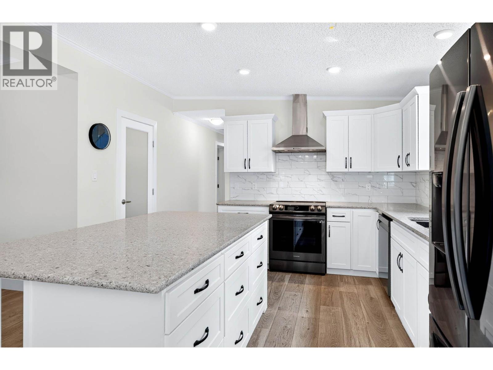 393 Wild Rose Drive - 6