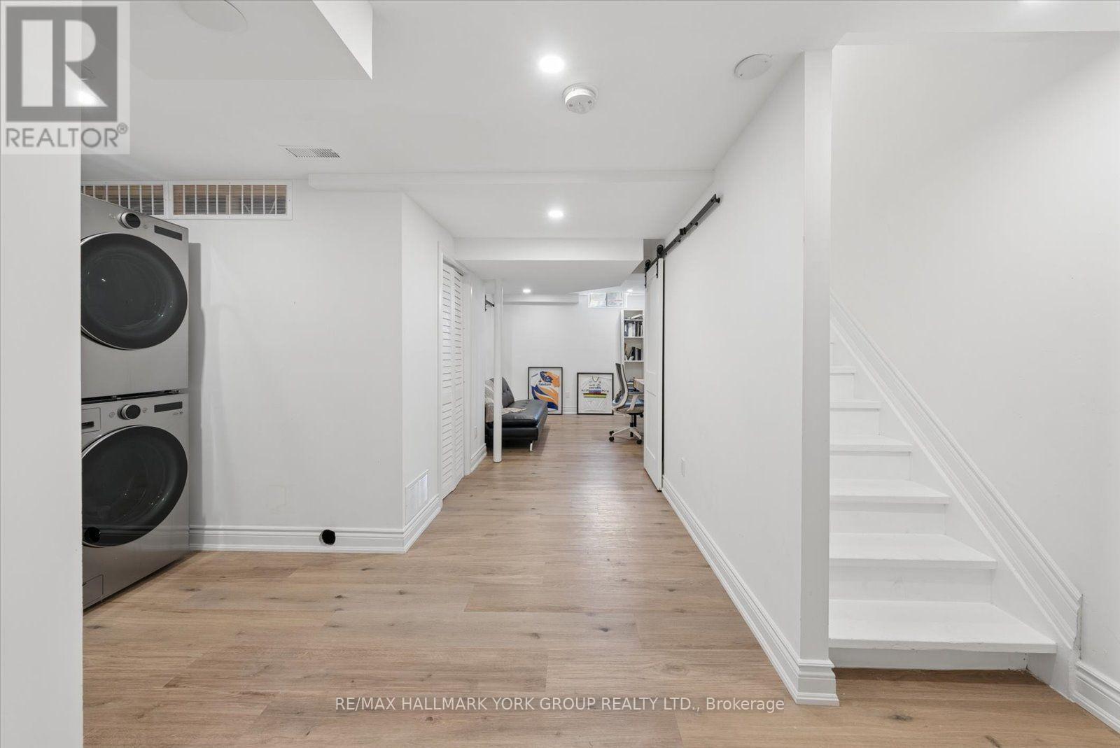21 SNEDDEN AVENUE - 22