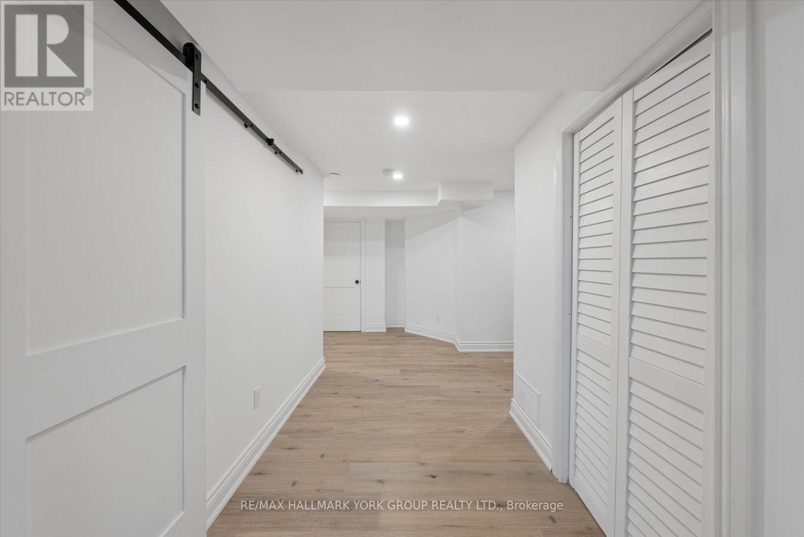 21 SNEDDEN AVENUE - 27