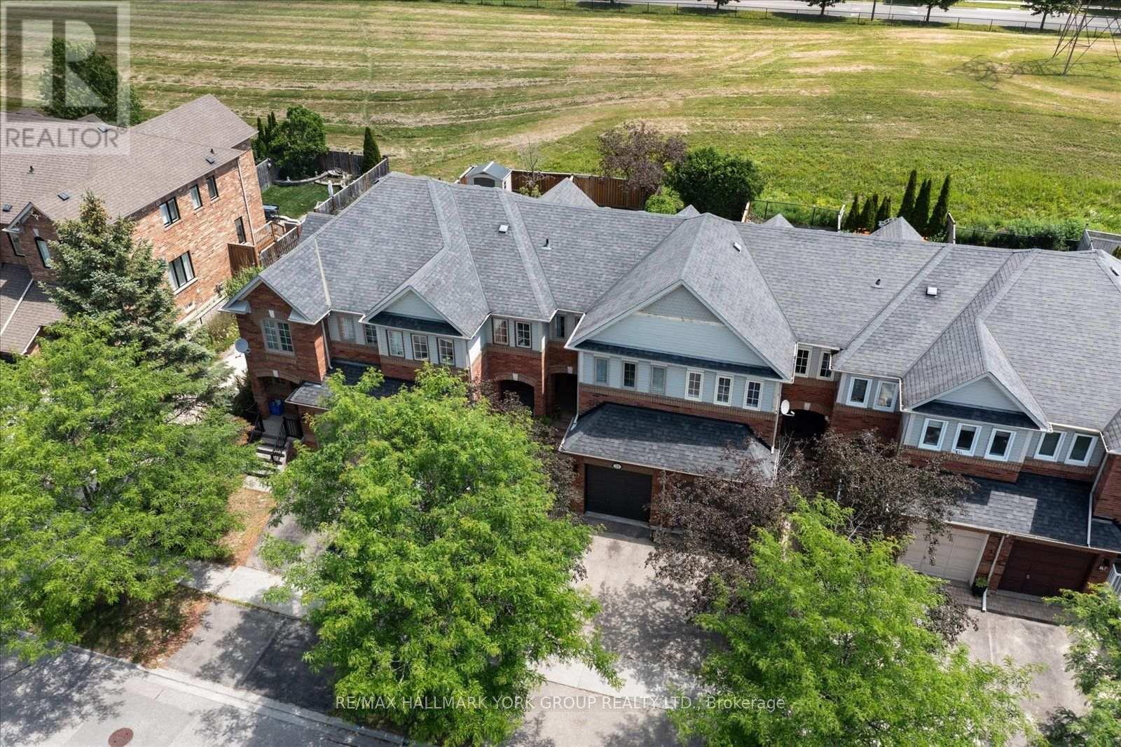 21 SNEDDEN AVENUE - 32