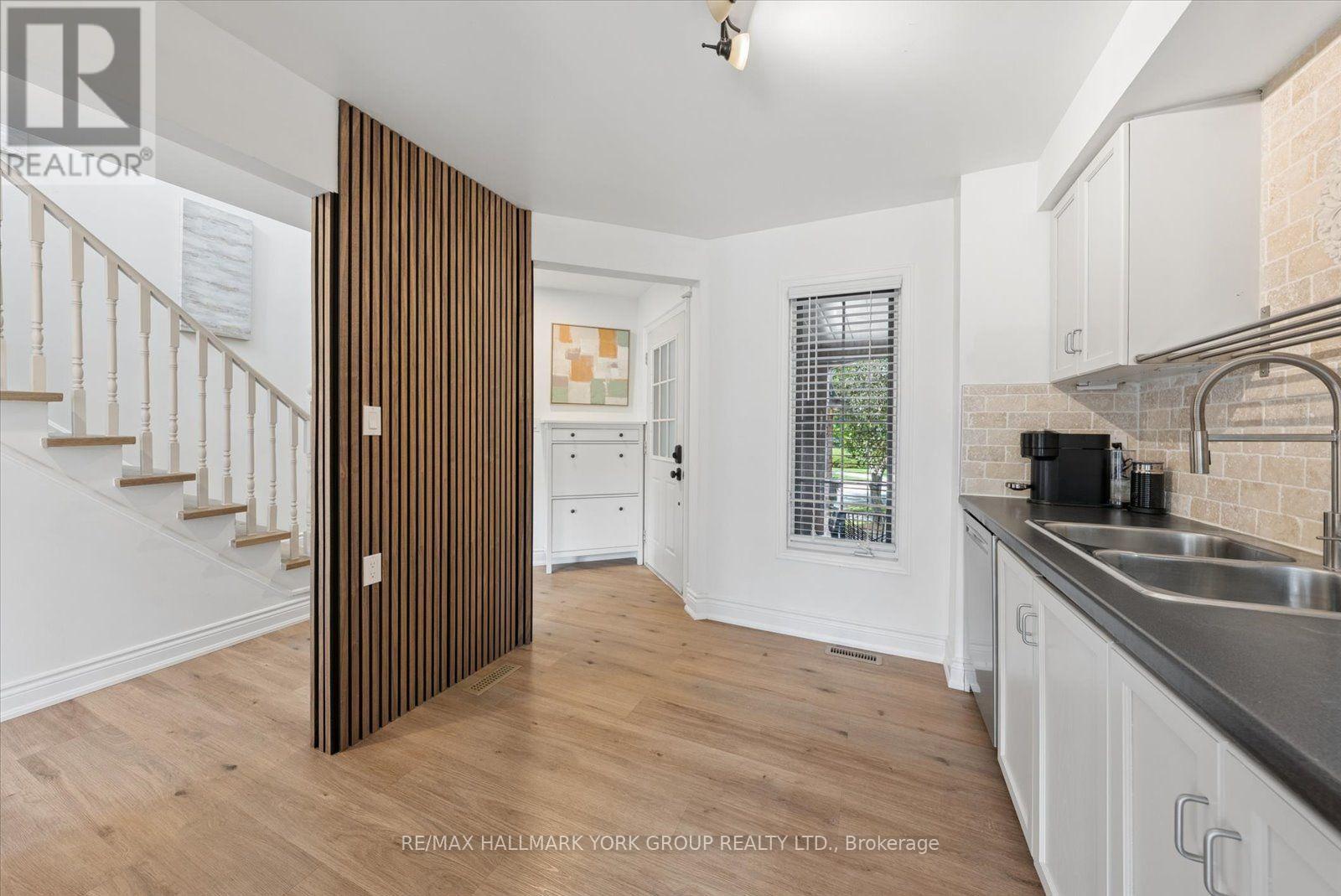 21 SNEDDEN AVENUE - 9