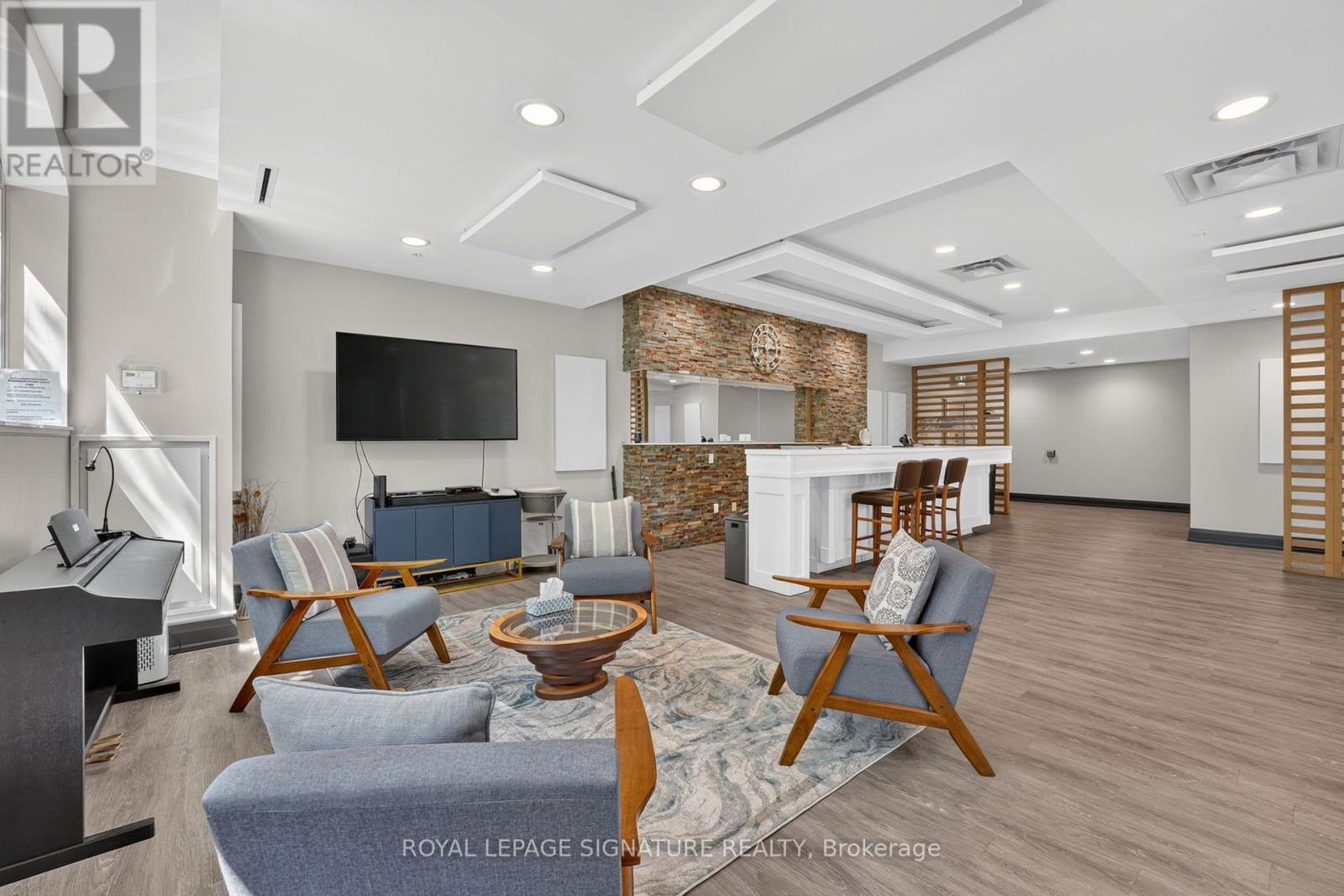 #605 354 ATHERLEY ROAD - 36
