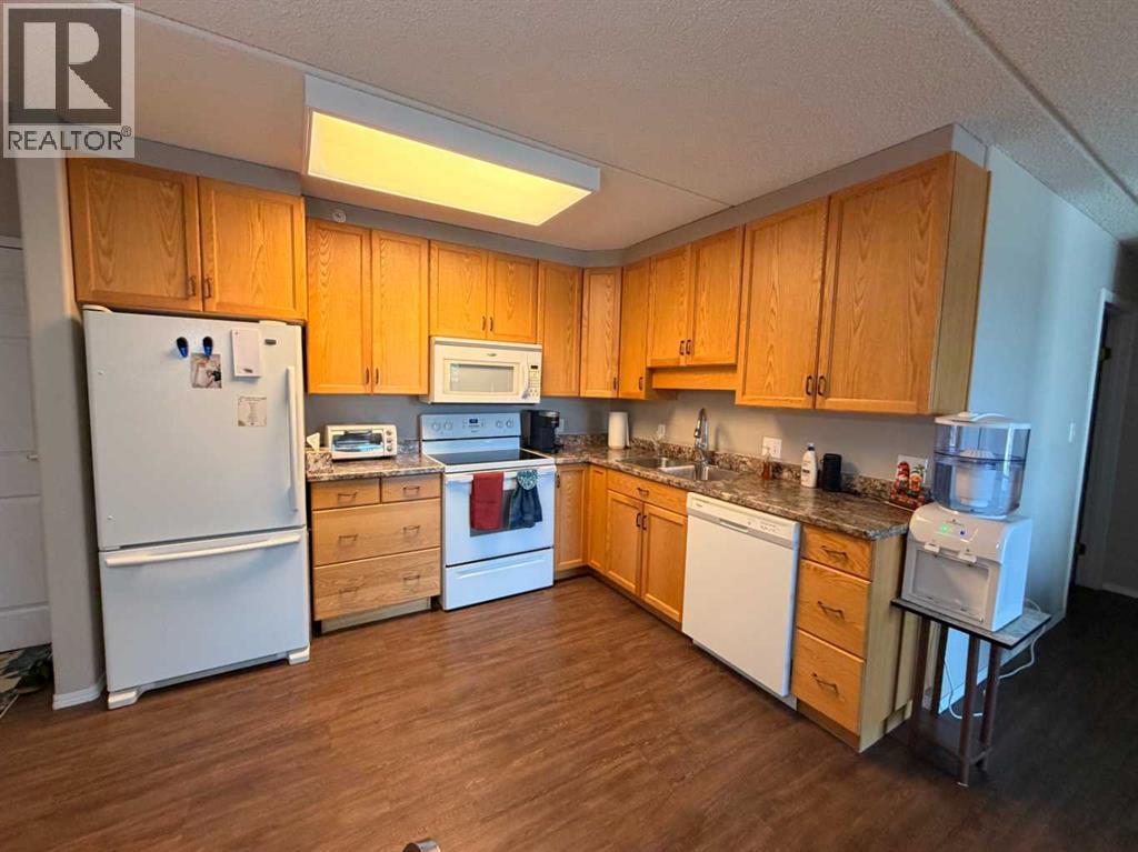#309 848 4 Avenue - 10