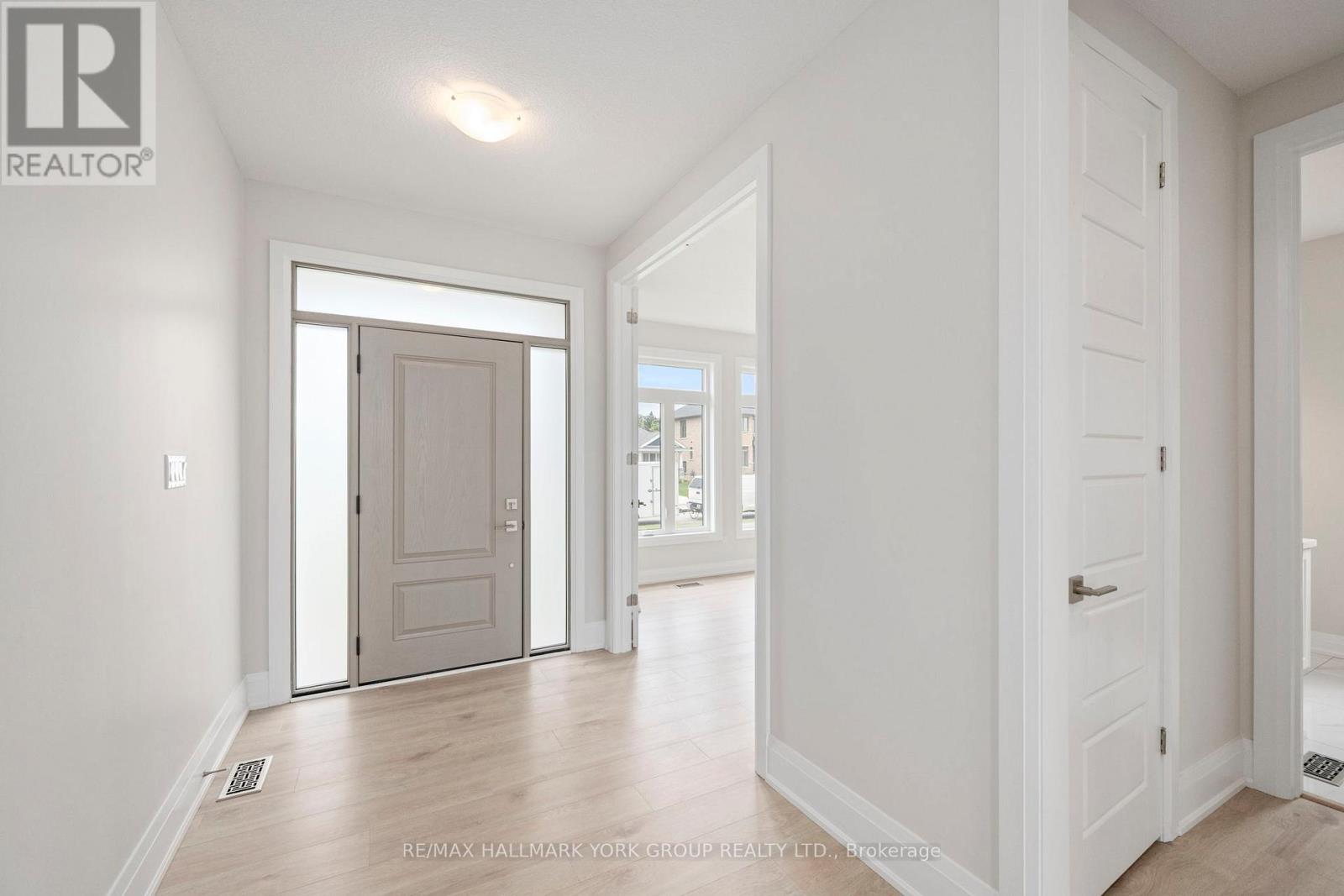 246 LEITCH STREET - 6