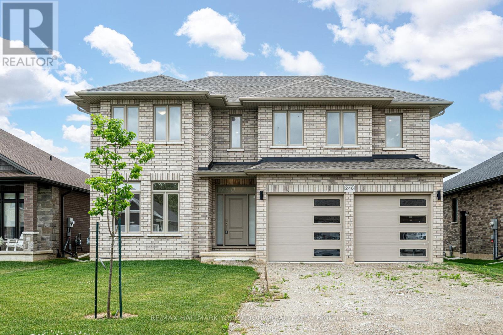 246 LEITCH STREET - 3
