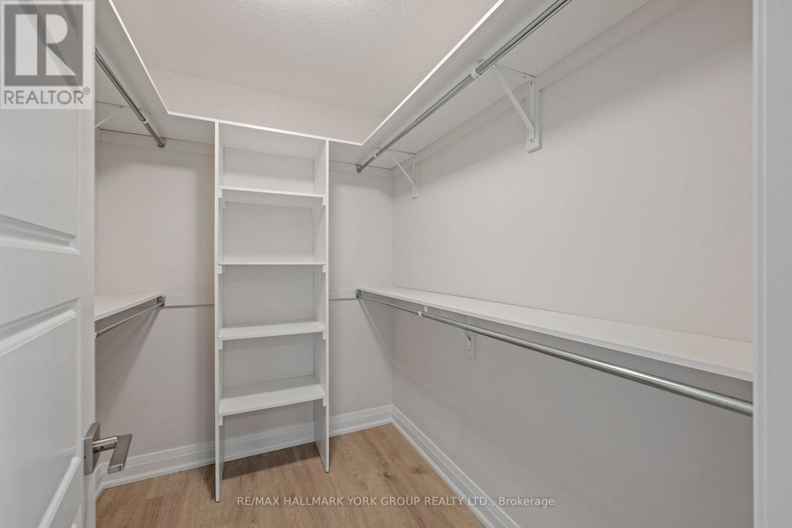 246 LEITCH STREET - 28