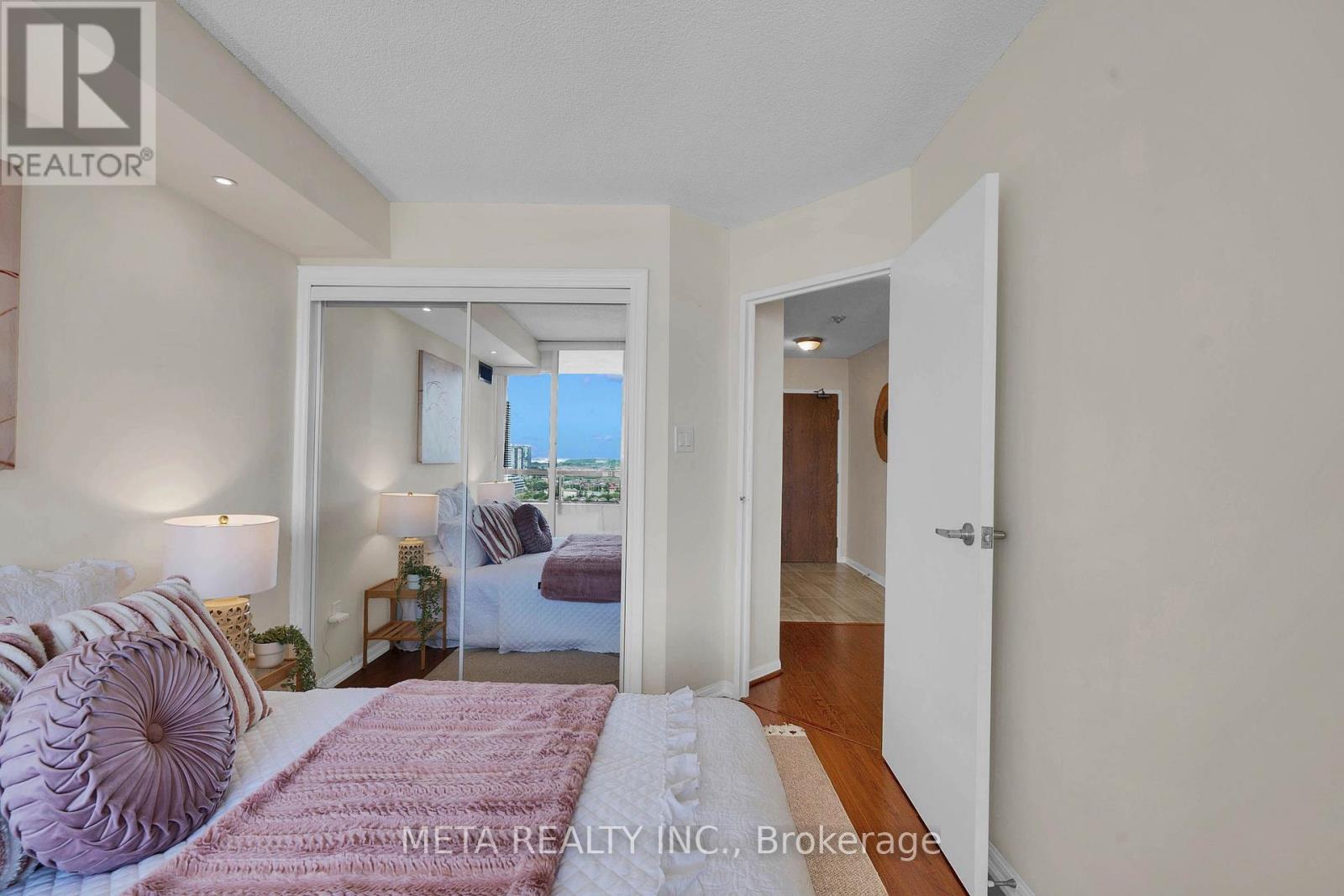 #2010 550 WEBB DRIVE - Image 23