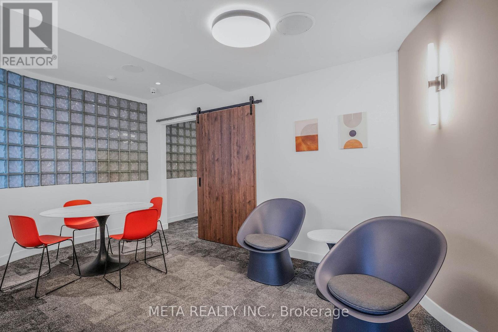 #2010 550 WEBB DRIVE - Image 34