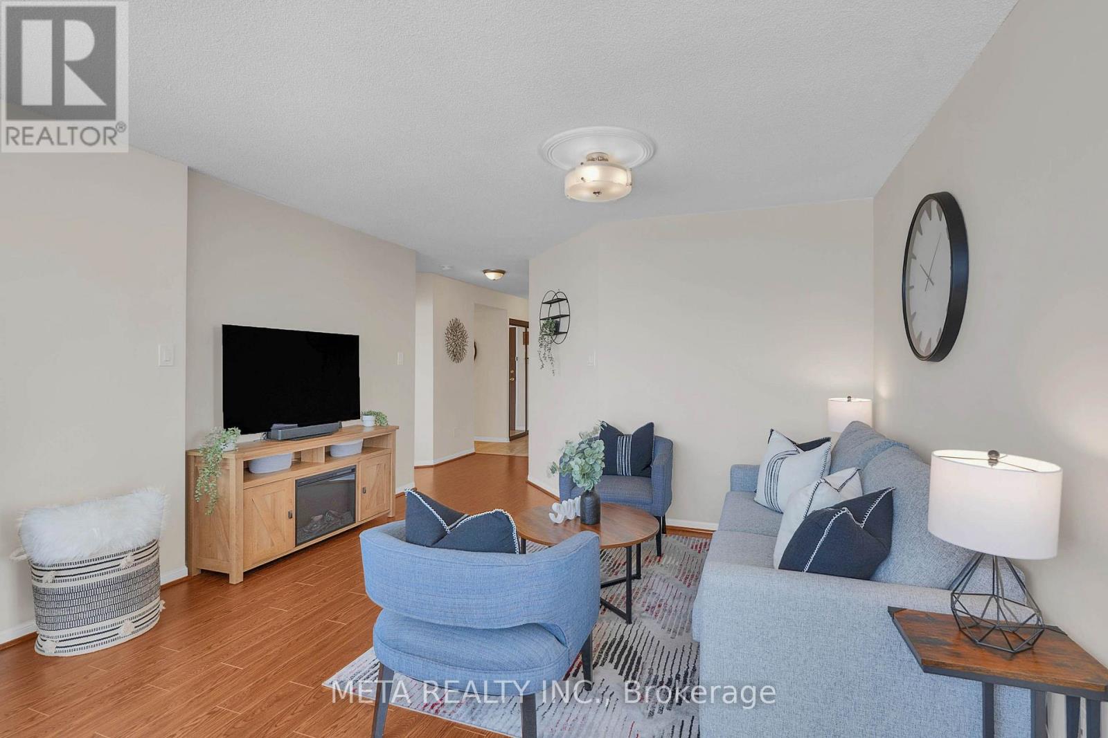 #2010 550 WEBB DRIVE - Image 6