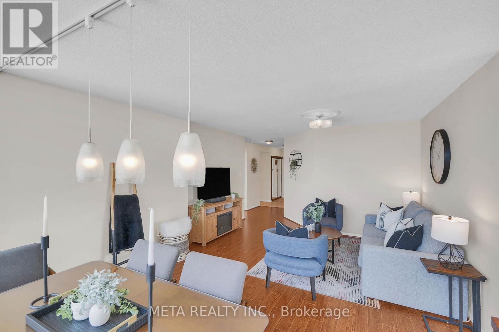#2010 550 WEBB DRIVE - Image 8