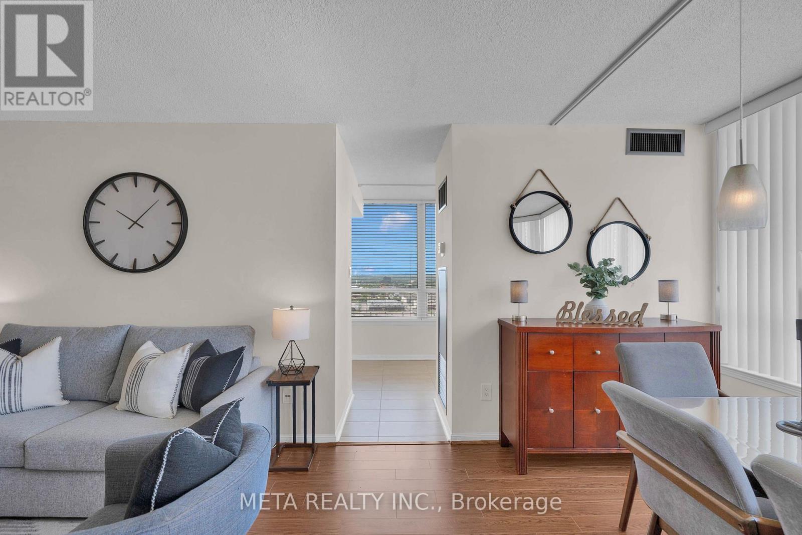 #2010 550 WEBB DRIVE - Image 9