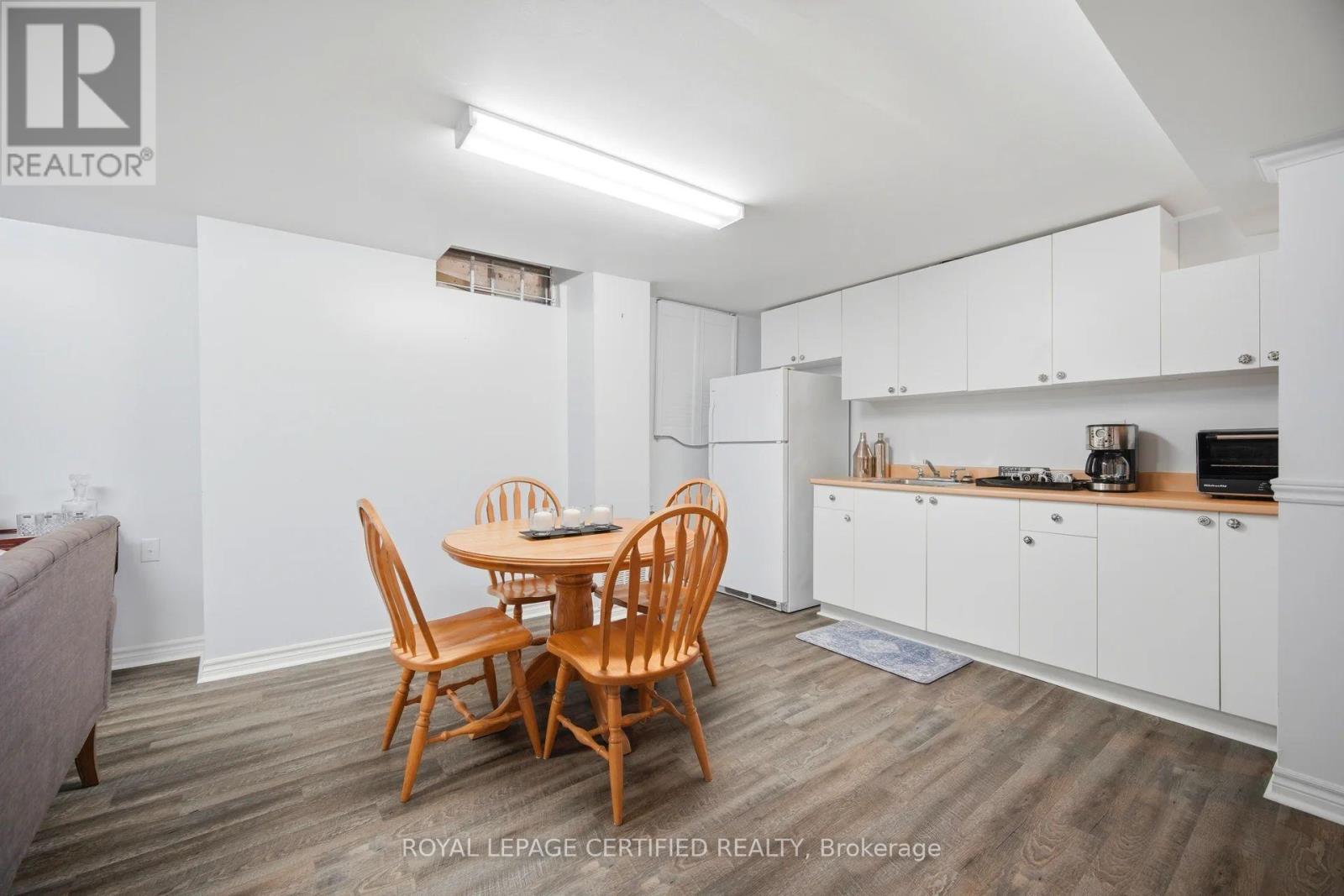 20 BURNLEY PLACE - 35
