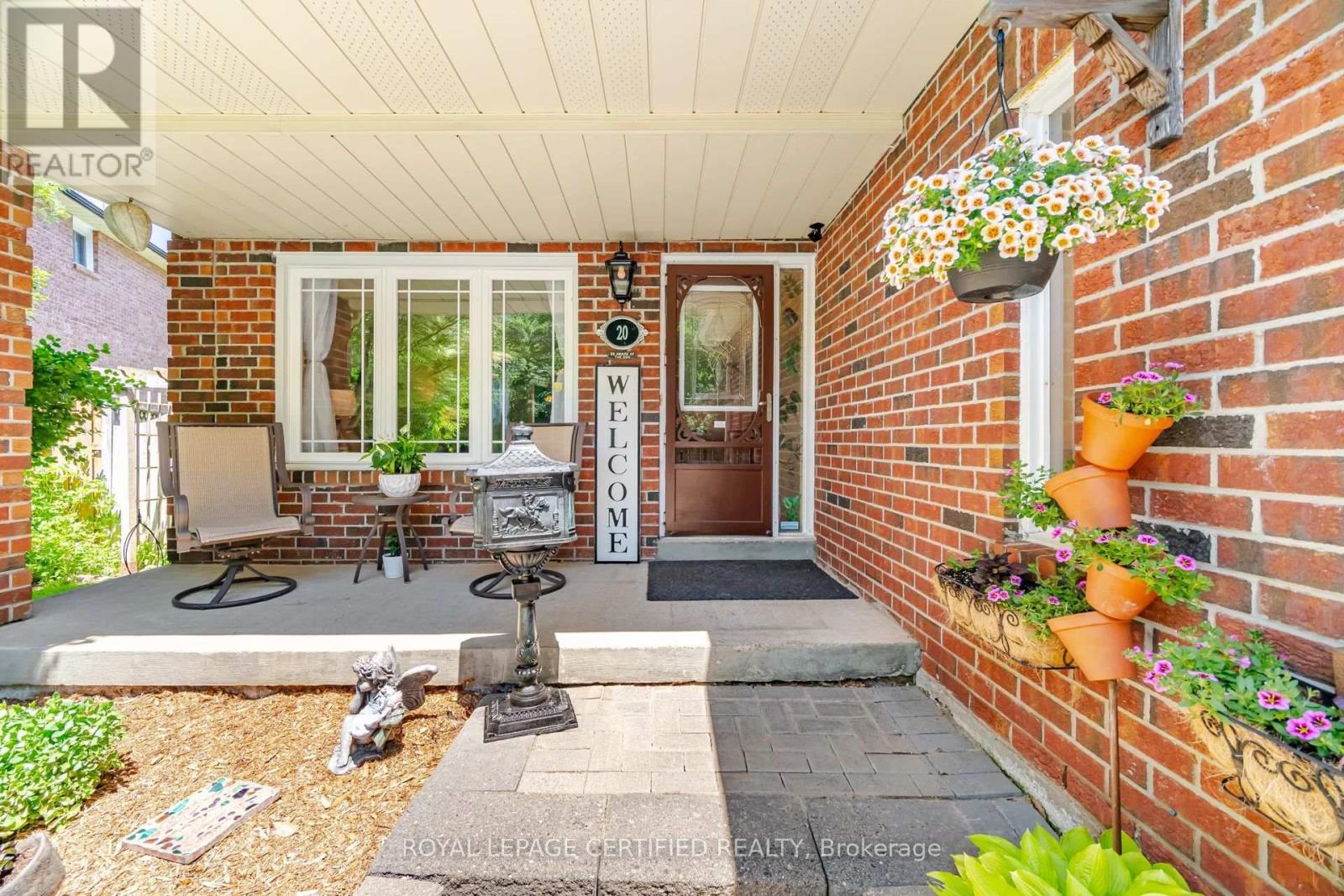 20 BURNLEY PLACE - 4