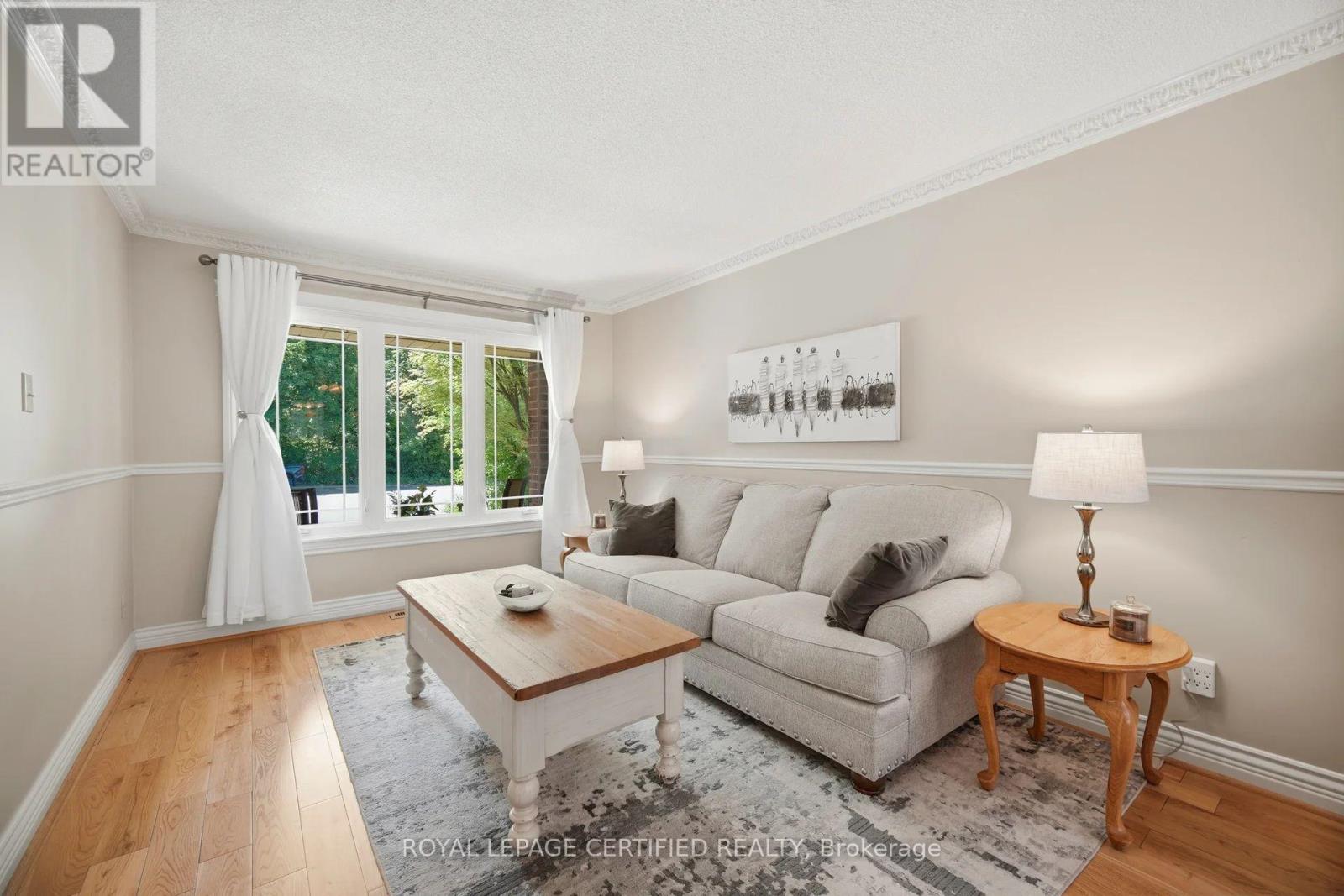 20 BURNLEY PLACE - 8