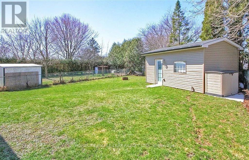 23 BARRETT CRESCENT - 20