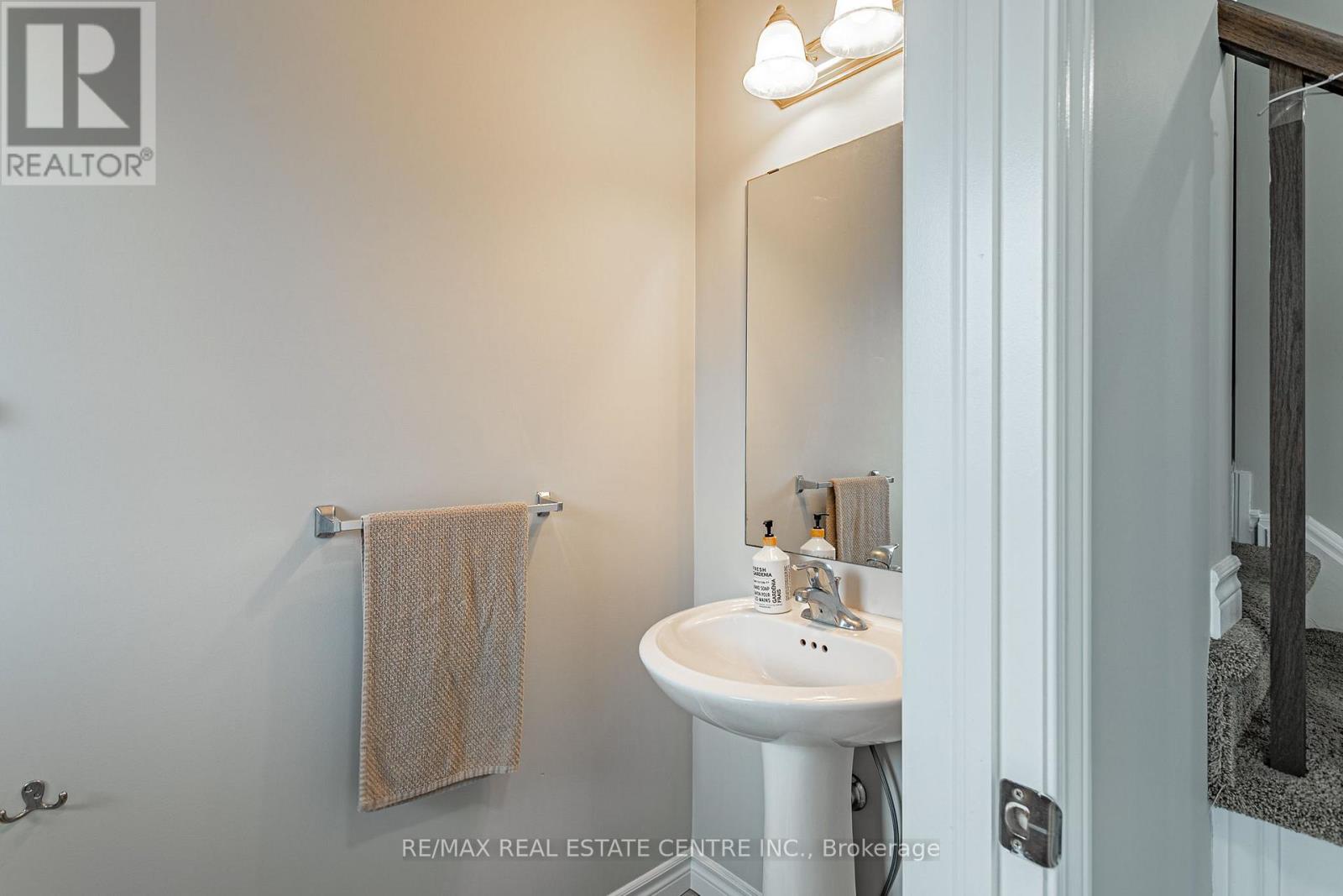 1540 DUNKIRK AVENUE - 14