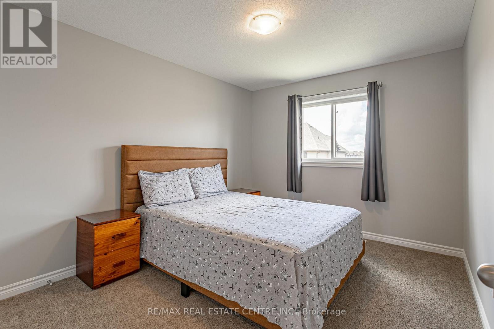 1540 DUNKIRK AVENUE - 19