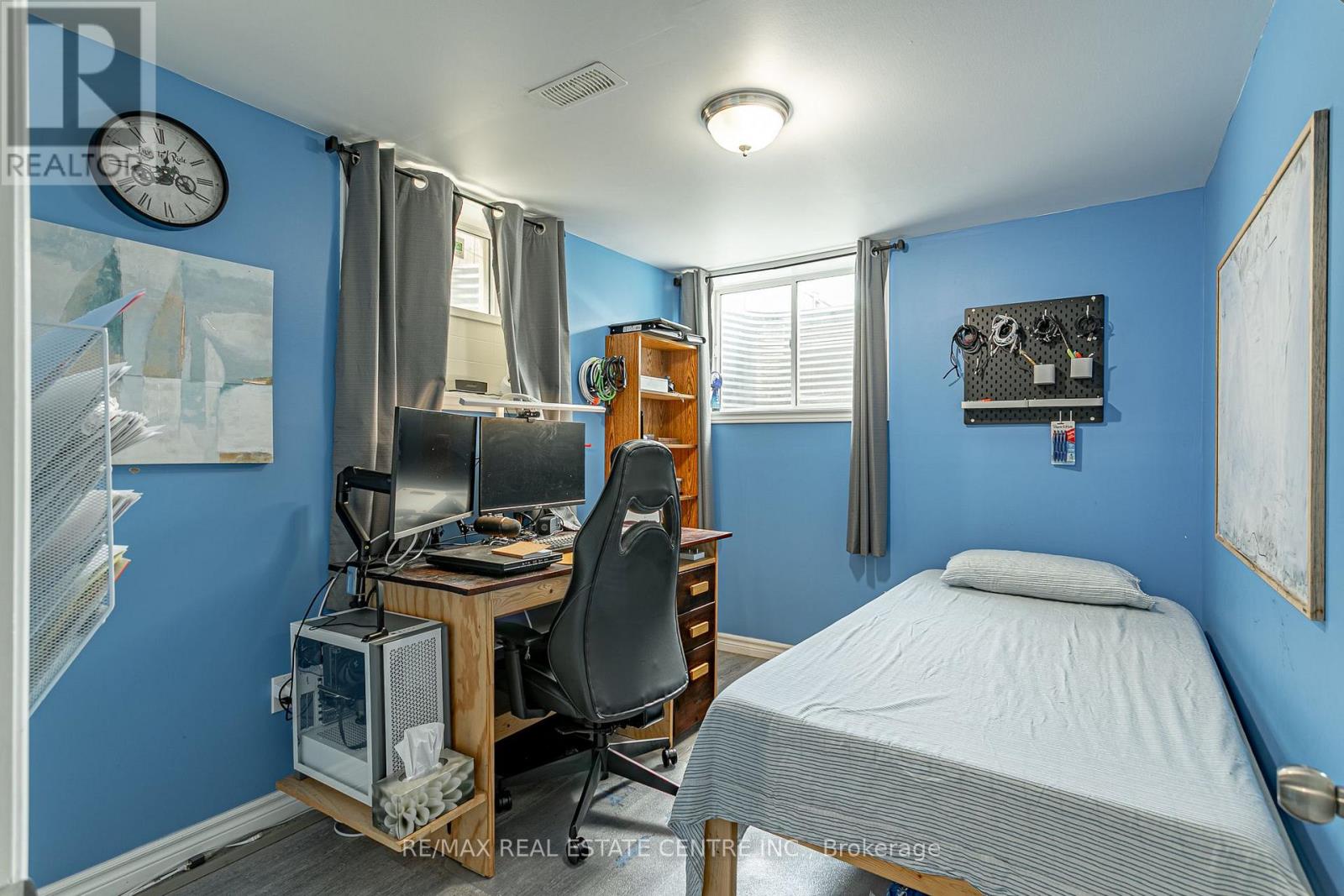 1540 DUNKIRK AVENUE - 25