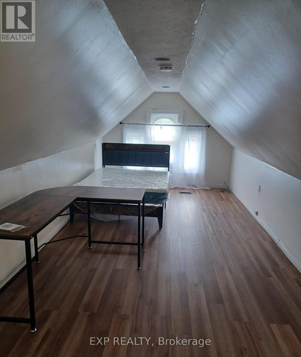 47 NIGHTINGALE STREET - 6