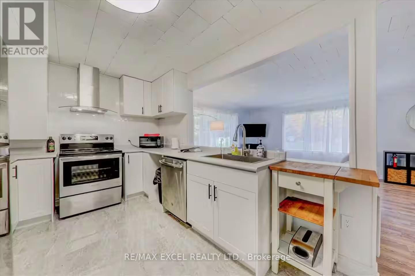 34 HARGRAVE ROAD - 14