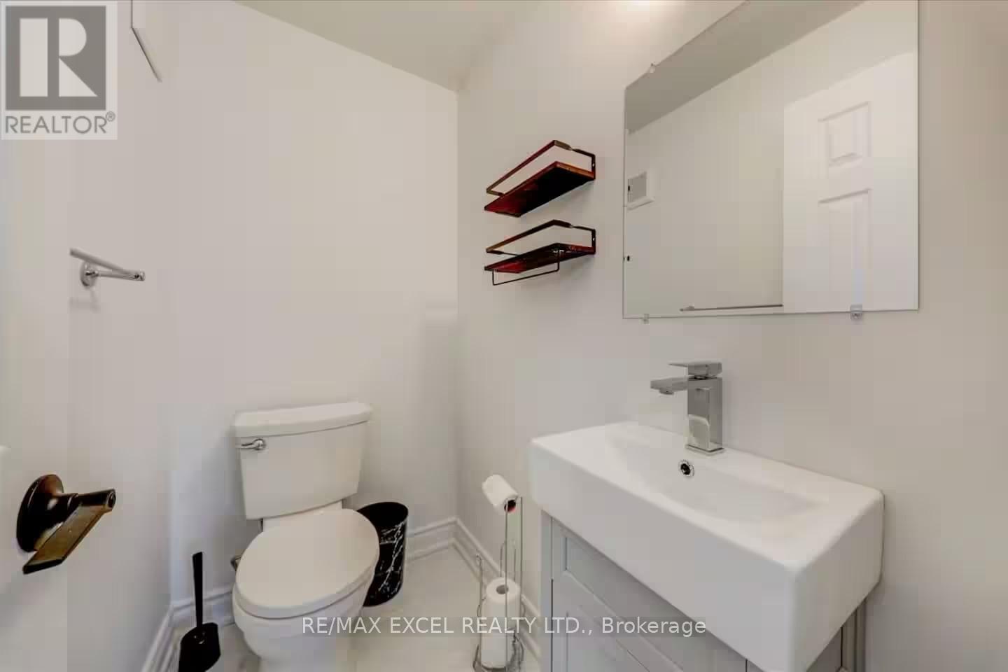 34 HARGRAVE ROAD - 24